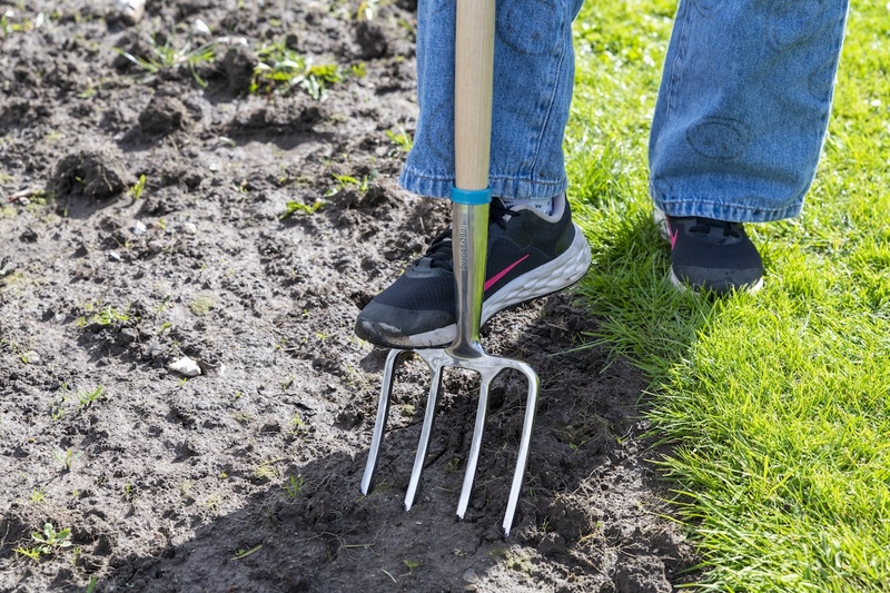 [GFA/DFRHS] Growing Gardeners Digging Fork